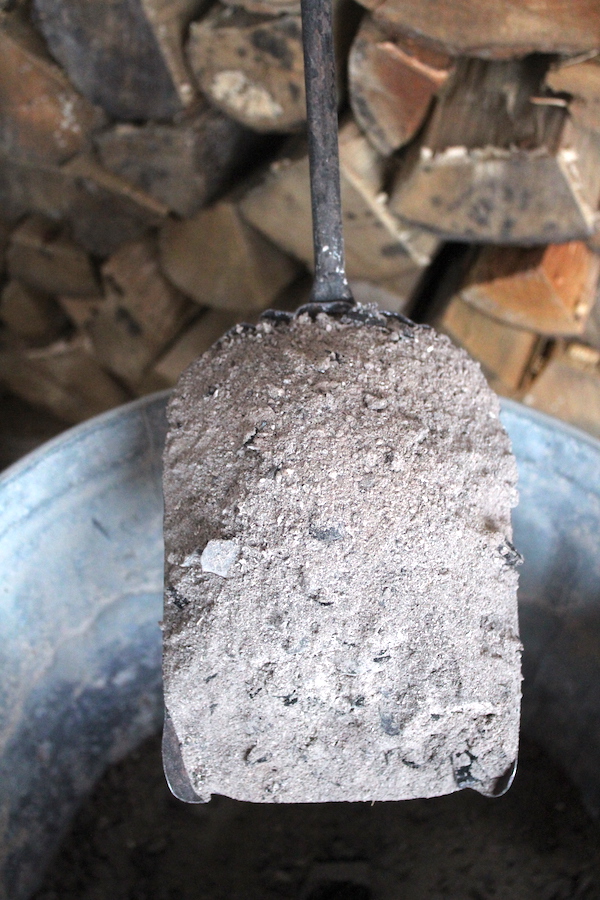 70+ Uses For Wood Ash