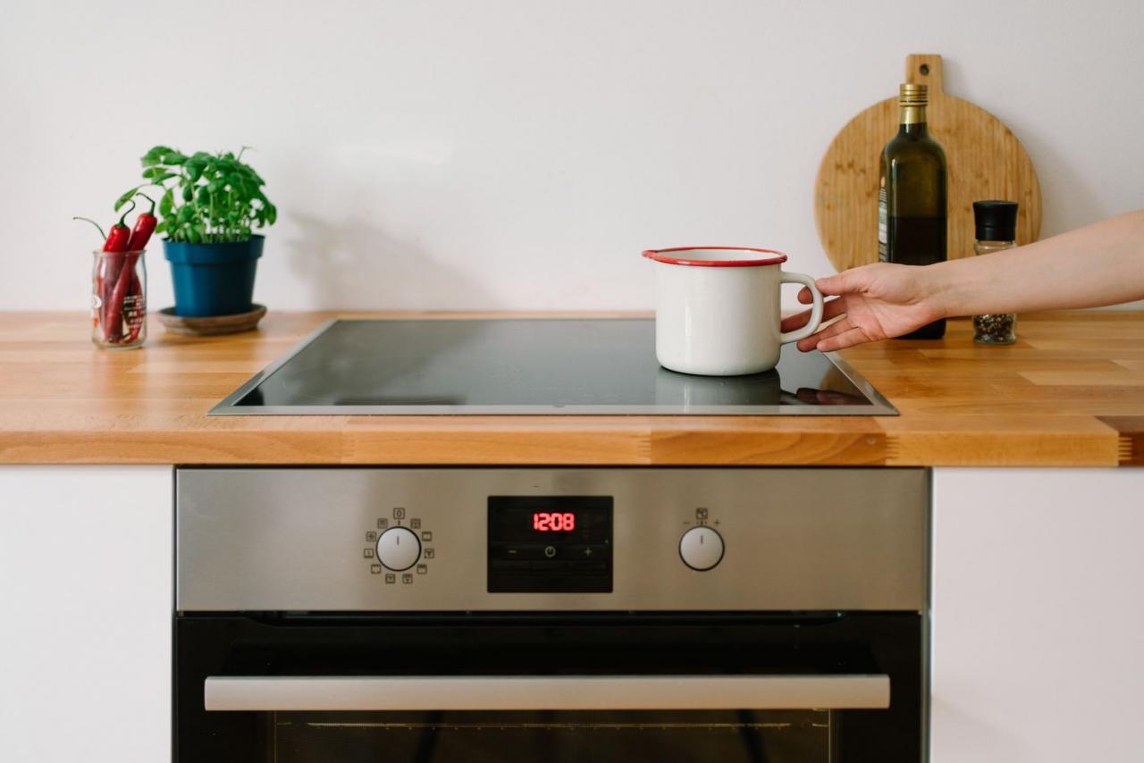 5 Tips For Keeping A Ceramic Or Glass Stovetop In Great Shape